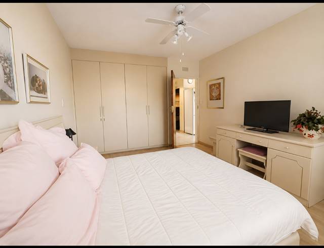 2 BEDROOM TOWNHOUSE FOR SALE IN THREE RIVERS PROPER